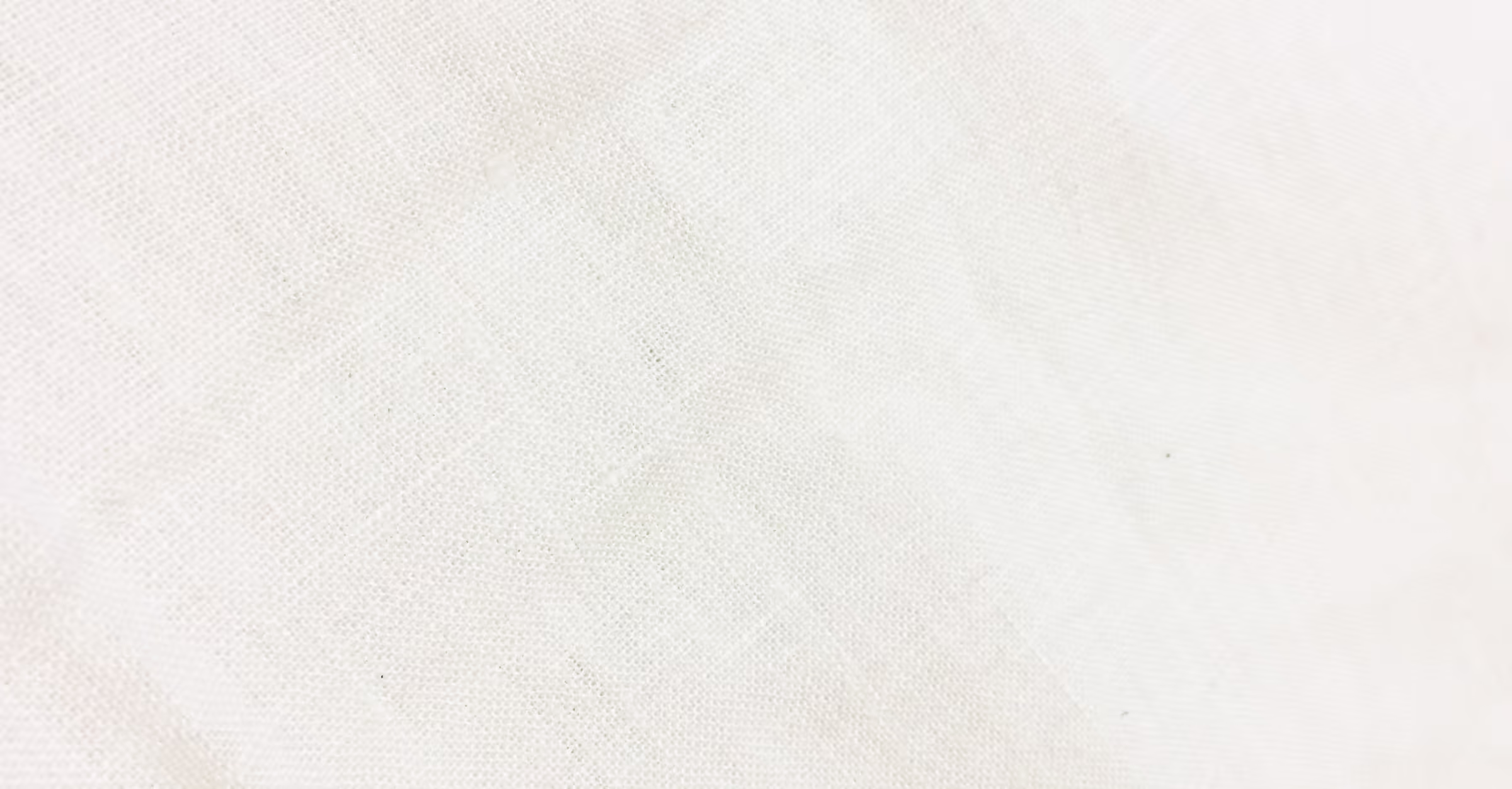 無印良品の麻平織ボックスシーツ・オフホワイト。