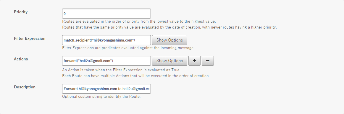 Mailgunで独自ドメインのアドレスからGmailへのメール転送を設定している様子。