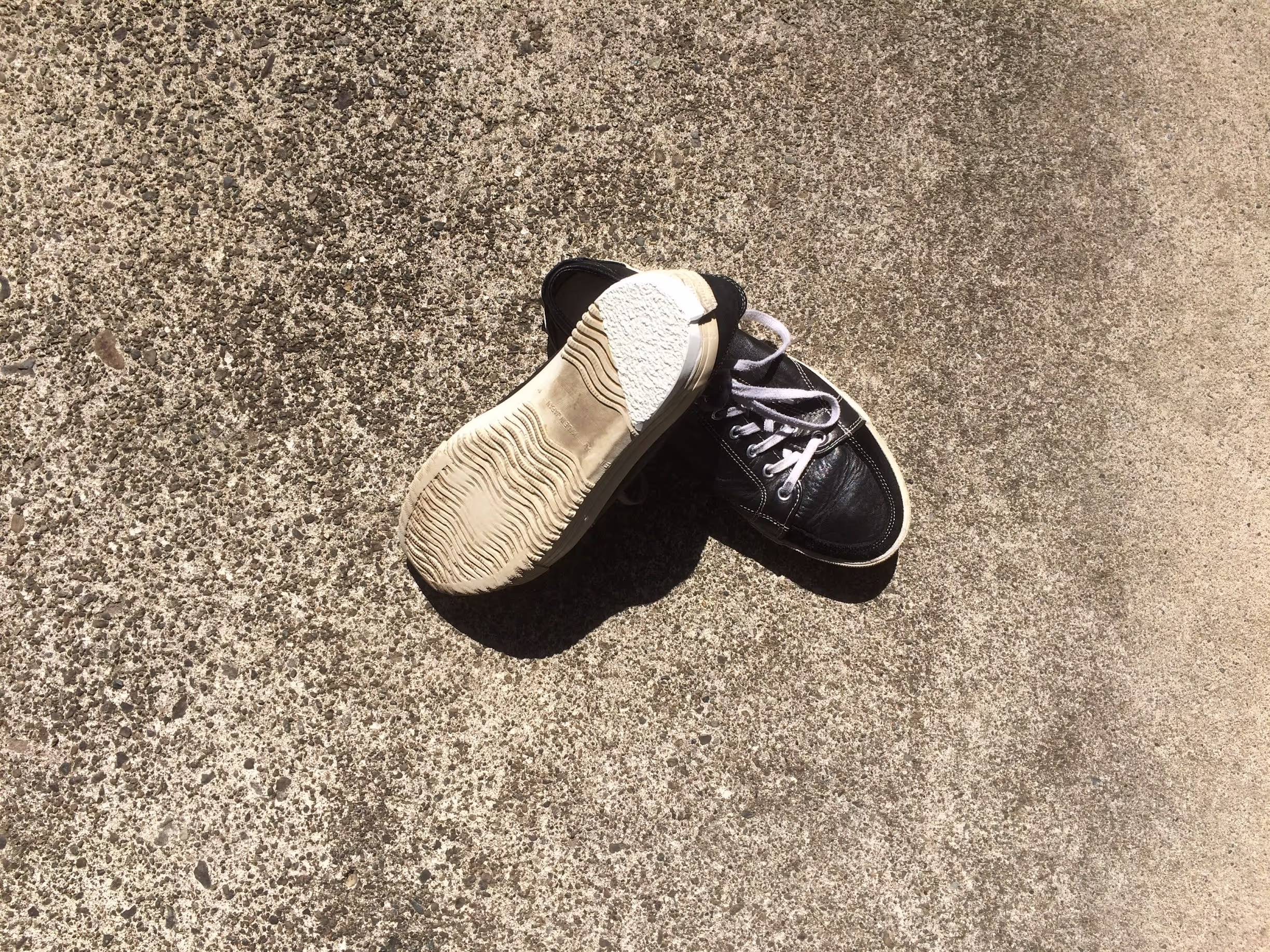 かかとだけモリモリしてちょっとだけきれいになったSpingle Moveのスニーカー。